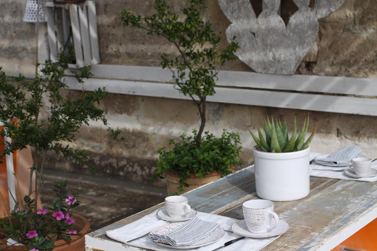 B&B Le Giravolte Λέτσε Εξωτερικό φωτογραφία